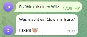 Chat with two purple avatars and three message bubbles: 'Erzähle mir einen Witz', 'Was macht ein Clown im Büro?' and 'Faxen! 🤡'